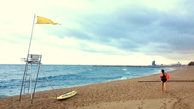 playas de barcelona playa de la mar bella playa de la nova mar bella playa de llevant jorge guzman entrenador personal clases de natacion en el mar adultos